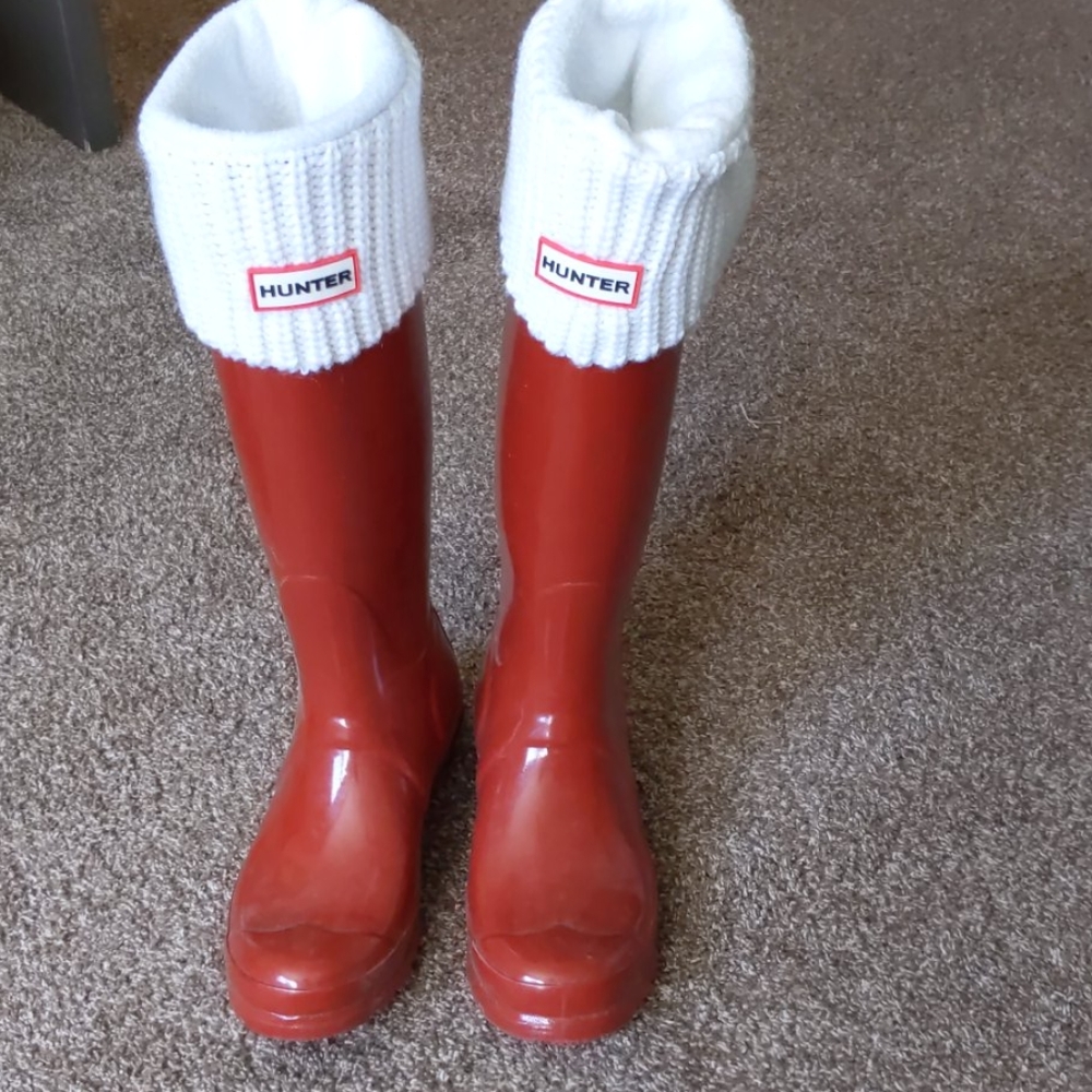 Hunter boots with warm liners size 7